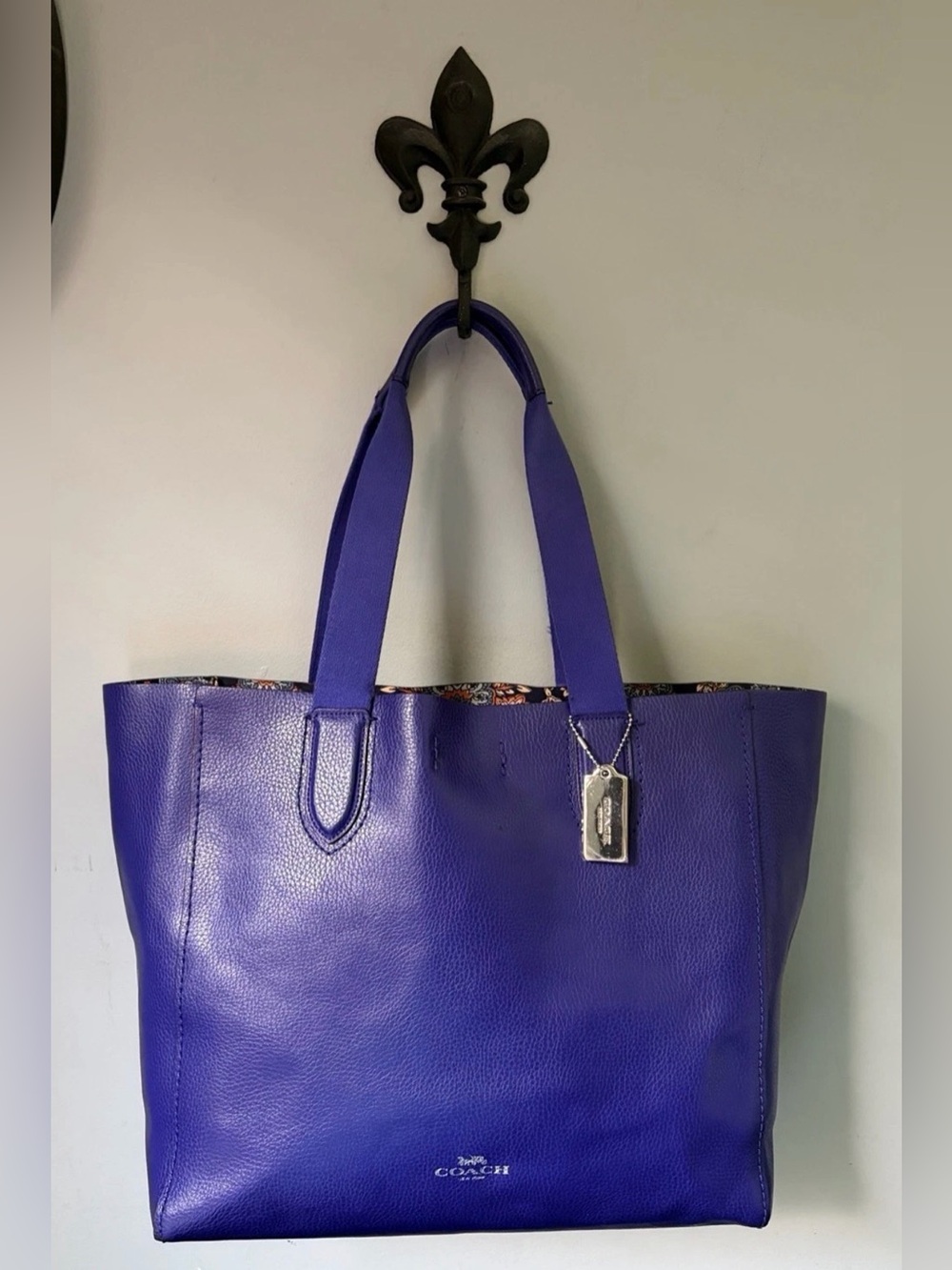 RARE COACH Large Derby Tote Dark Purple/ Kaleidoscope Floral Printed Leather Int